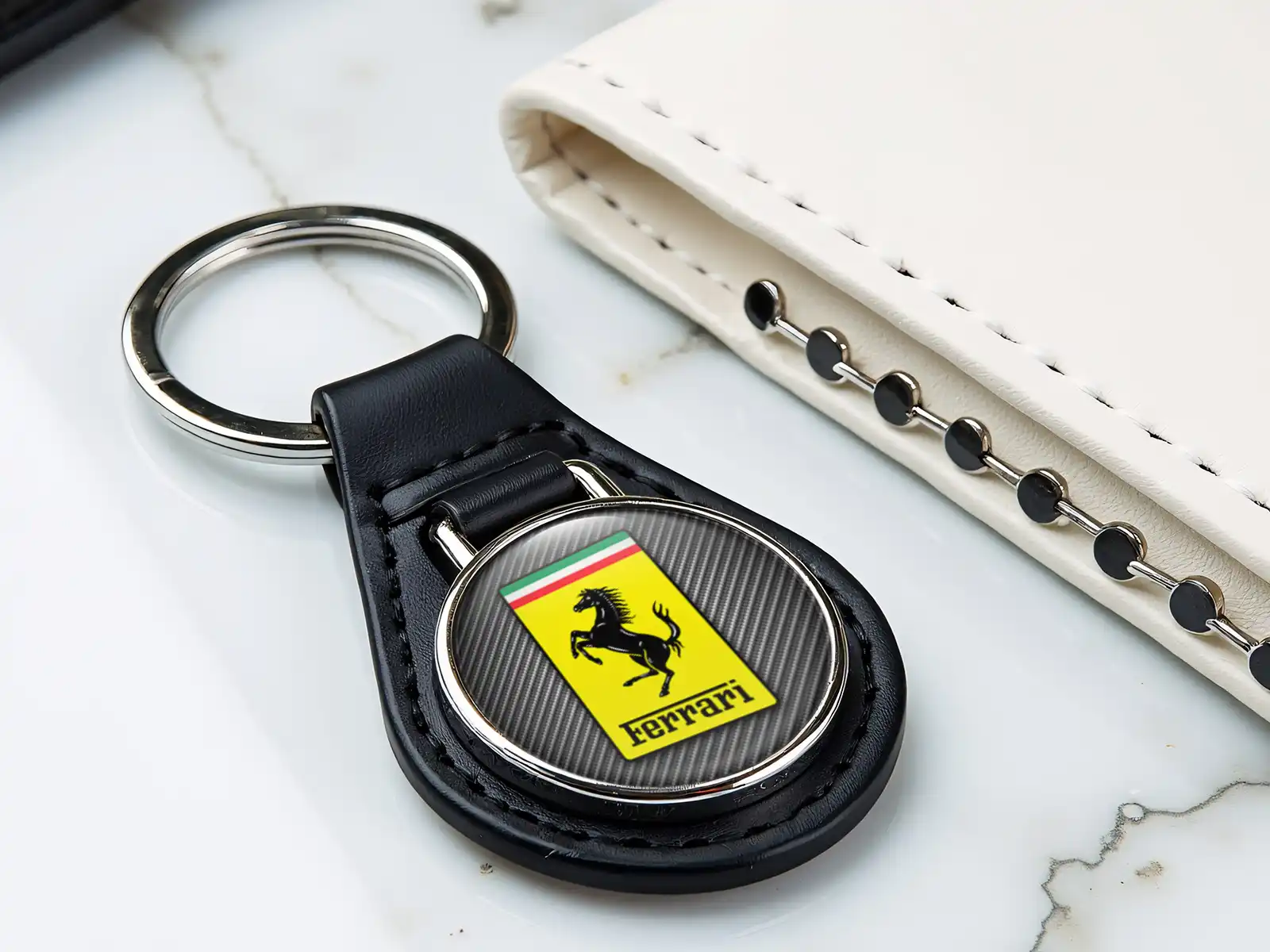 Ferrari Anello Chiavi Per Auto Acrilico Chic Look Premium